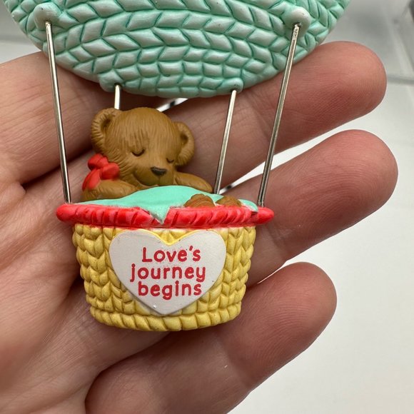 Hallmark Keepsake Ornament Loves Journey Begins Babys First Christmas 2018 - Picture 3 of 9